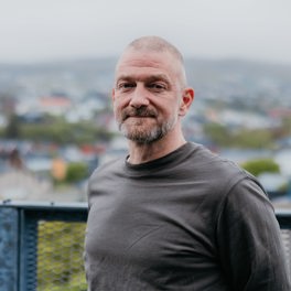 John Norðbú Thomsen Liggjandi 1